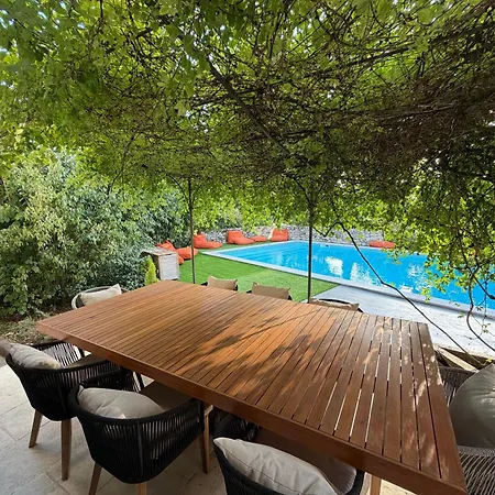 بيت للعطل Domaine La Bellevue - Maison De Charme & Nature Esclottes