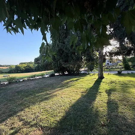 Domaine La Bellevue - Maison De Charme & Nature بيت للعطل Esclottes