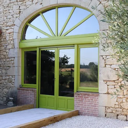 Domaine La Bellevue - Maison De Charme & Nature Esclottes