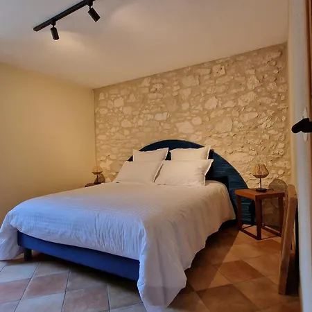بيت للعطل Domaine La Bellevue - Maison De Charme & Nature Esclottes