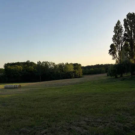 Domaine La Bellevue - Maison De Charme & Nature بيت للعطل